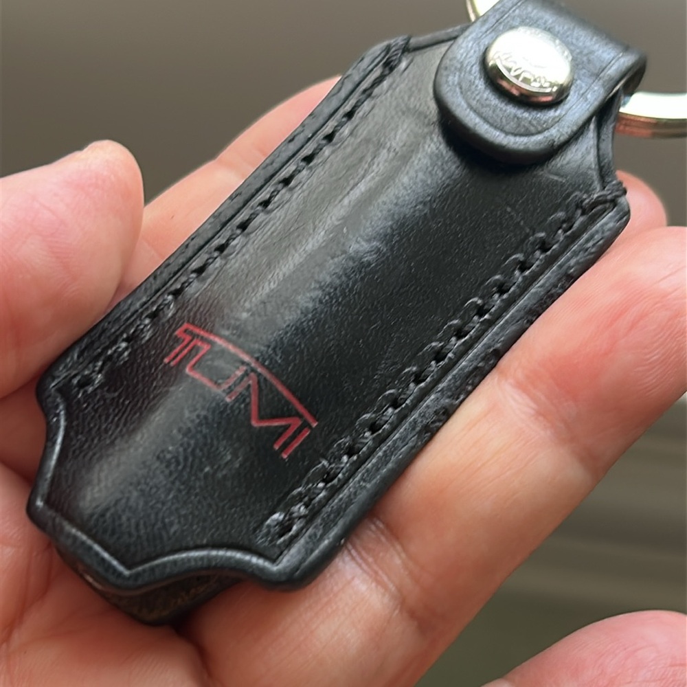 Raretumi Laser Pointer Leather Case Keyring - image 2